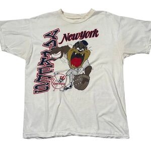 Vintage New York Yankees Taz T Shirt (Size L)